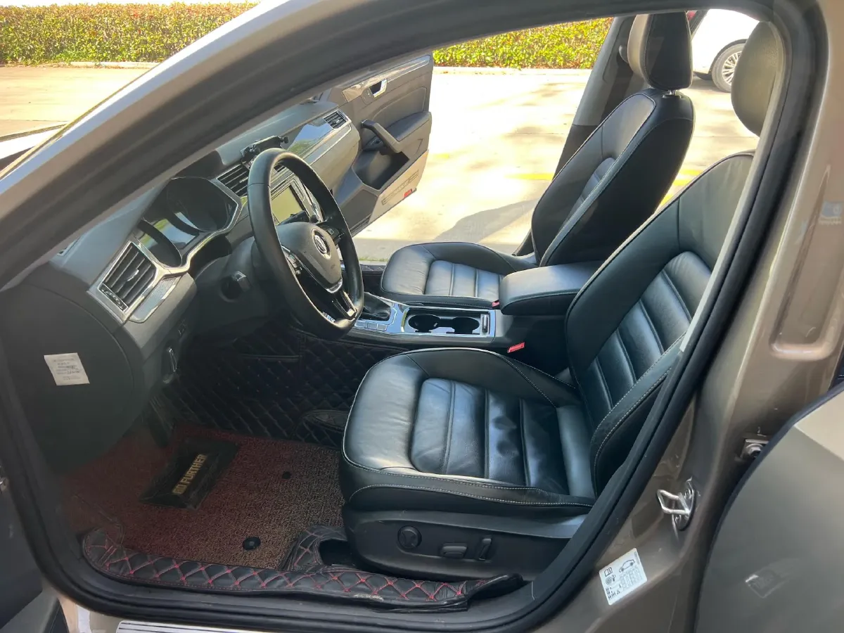 2017 Volkswagen Passat 1.8T 180HP L4 7DCT,autocango,china used car exporter,china ev exporter,chinese used car exporter,chinese used ev exporter