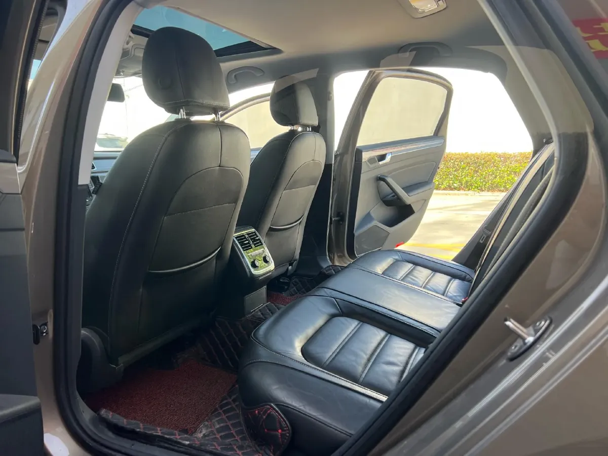 2017 Volkswagen Passat 1.8T 180HP L4 7DCT,autocango,china used car exporter,china ev exporter,chinese used car exporter,chinese used ev exporter