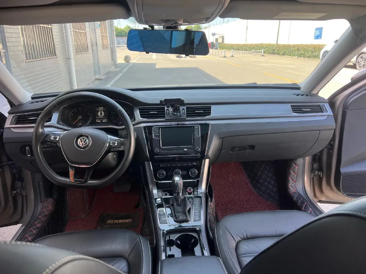 2017 Volkswagen Passat 1.8T 180HP L4 7DCT,autocango,china used car exporter,china ev exporter,chinese used car exporter,chinese used ev exporter