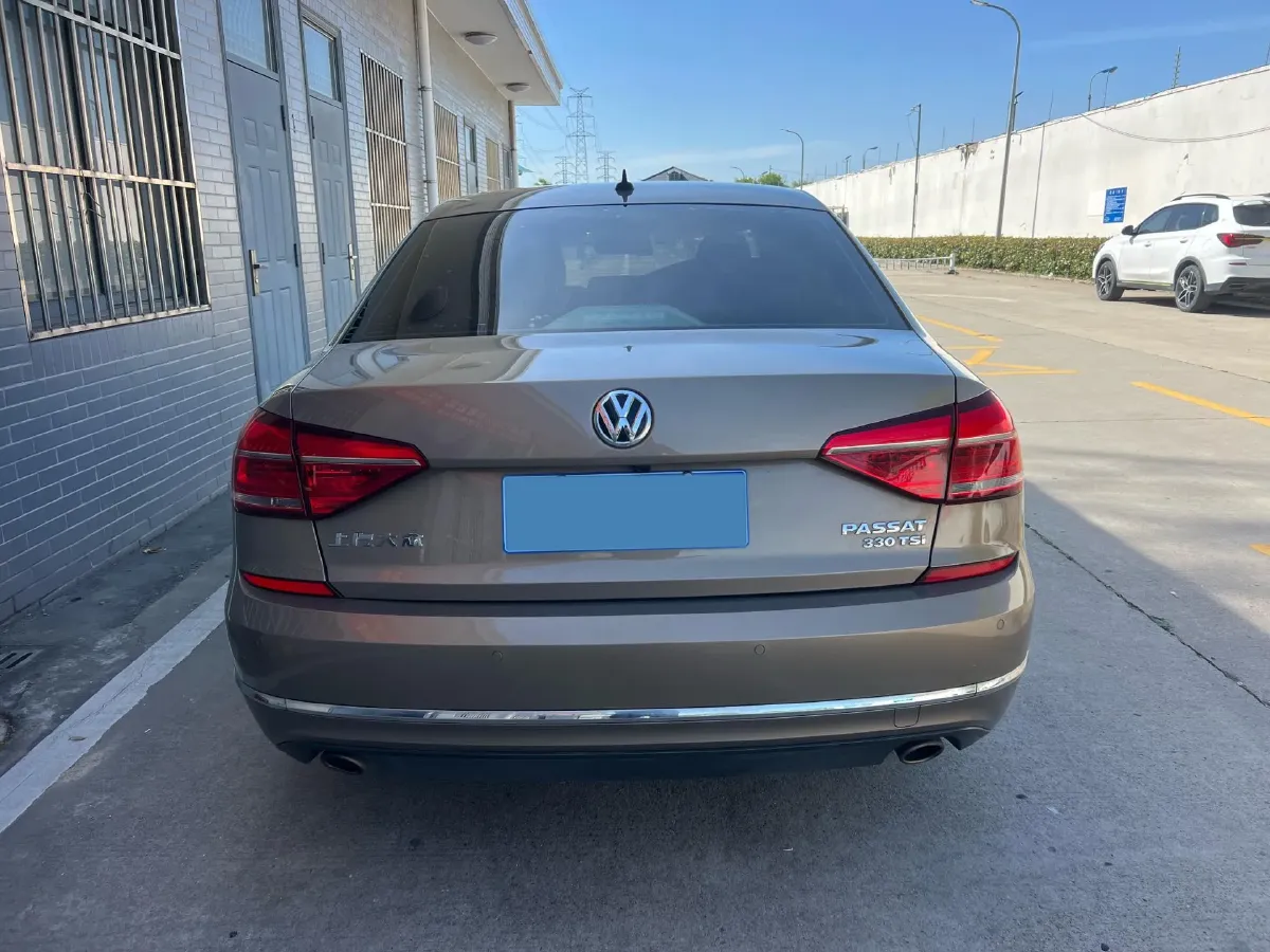 2017 Volkswagen Passat 1.8T 180HP L4 7DCT,autocango,china used car exporter,china ev exporter,chinese used car exporter,chinese used ev exporter
