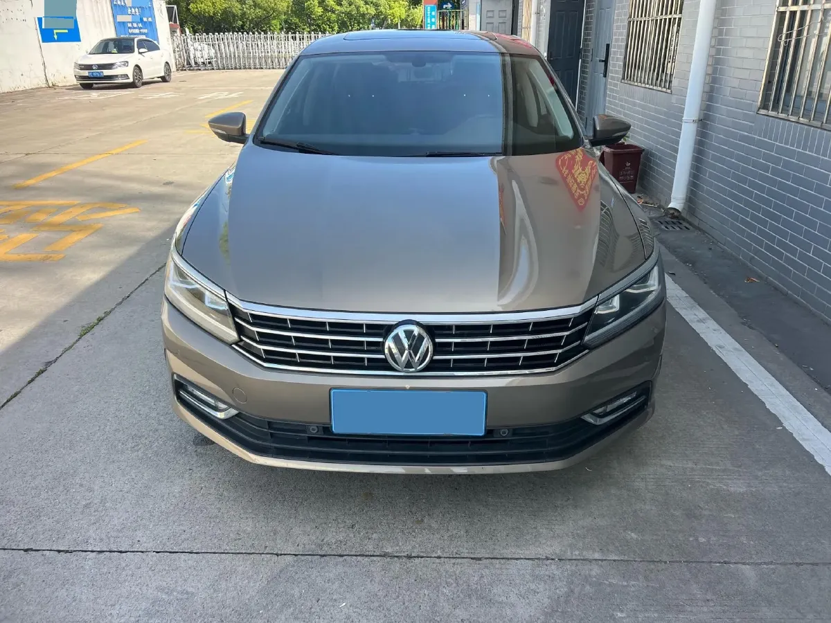 2017 Volkswagen Passat 1.8T 180HP L4 7DCT,autocango,china used car exporter,china ev exporter,chinese used car exporter,chinese used ev exporter