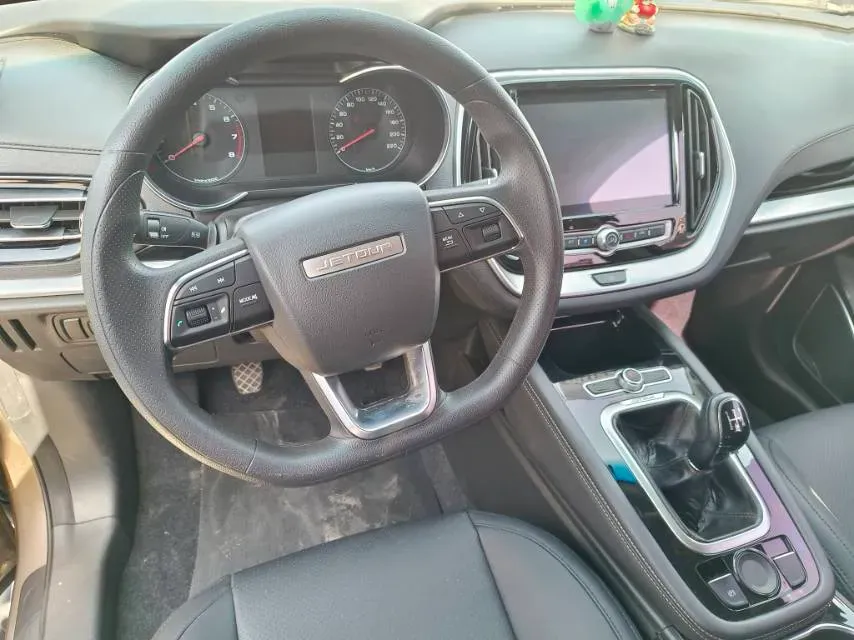 2018 Jetour X70 1.5T 147HP L4 5MT,autocango,china used car exporter,china ev exporter,chinese used car exporter,chinese used ev exporter