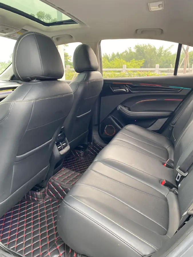 2021 Roewe i5 1.5L 120HP L4 CVT,autocango,china used car exporter,china ev exporter,chinese used car exporter,chinese used ev exporter