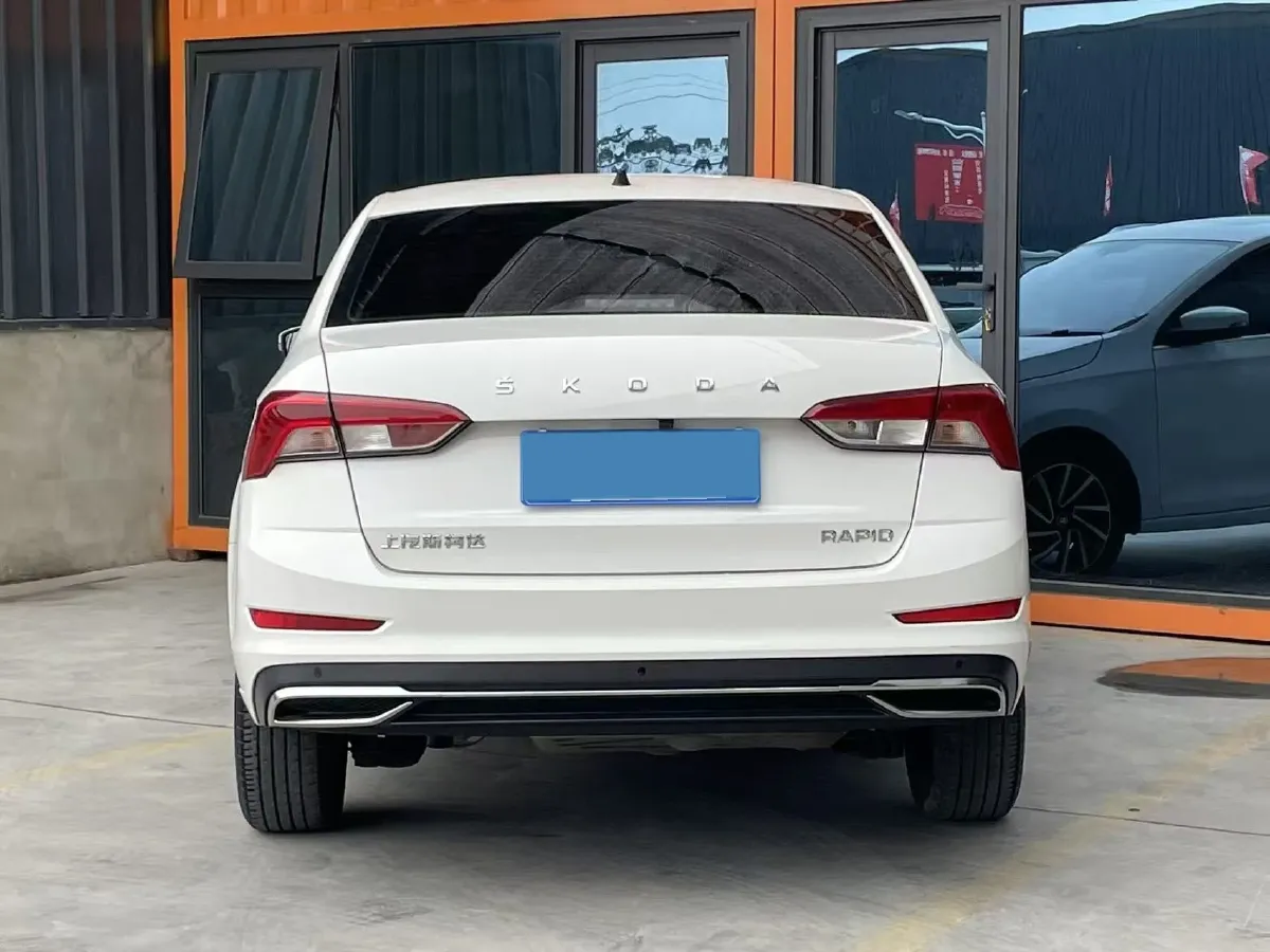 2022 Skoda Rapid 1.5L 112HP L4 6AT,autocango,china used car exporter,china ev exporter,chinese used car exporter,chinese used ev exporter