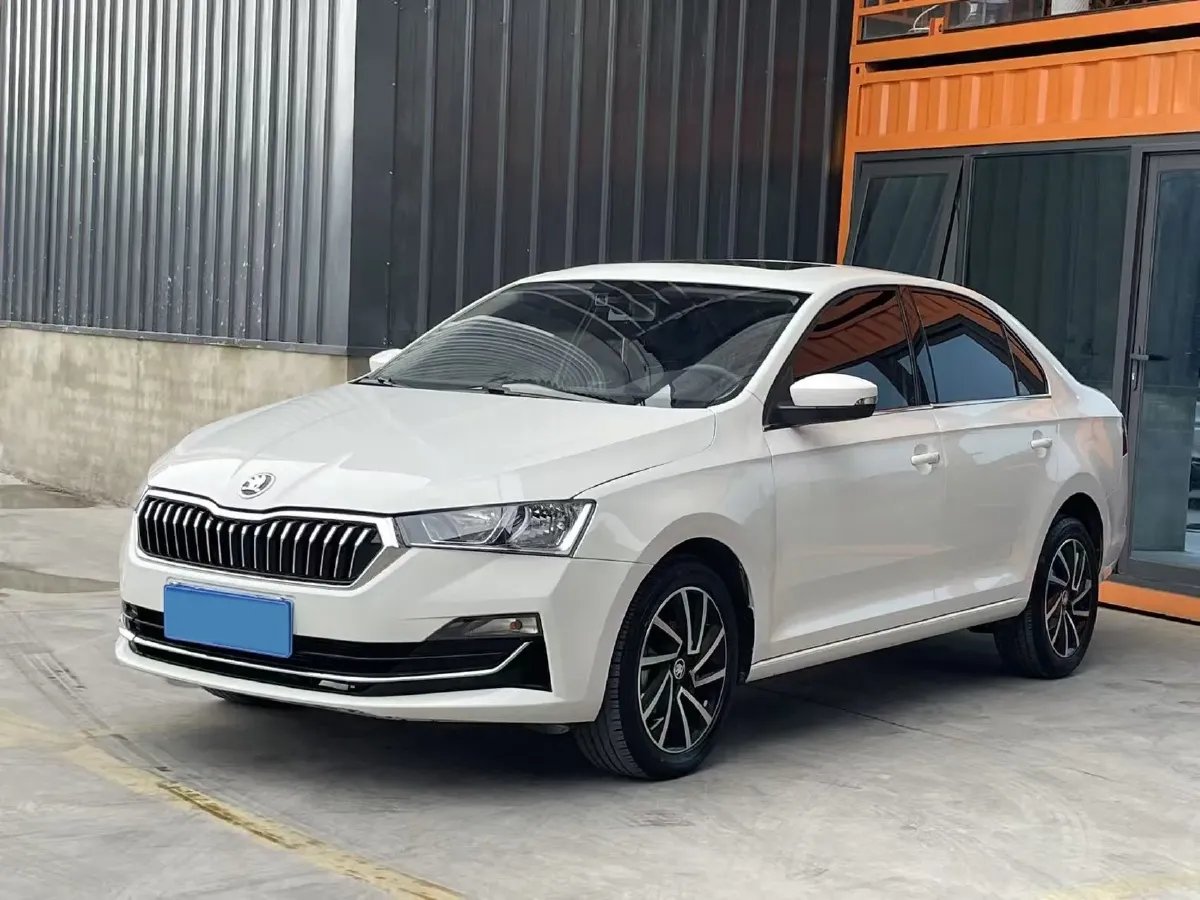 2022 Skoda Rapid 1.5L 112HP L4 6AT,autocango,china used car exporter,china ev exporter,chinese used car exporter,chinese used ev exporter