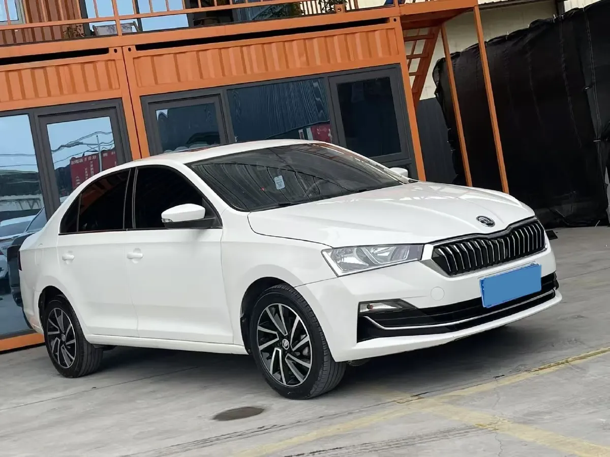 2022 Skoda Rapid 1.5L 112HP L4 6AT,autocango,china used car exporter,china ev exporter,chinese used car exporter,chinese used ev exporter