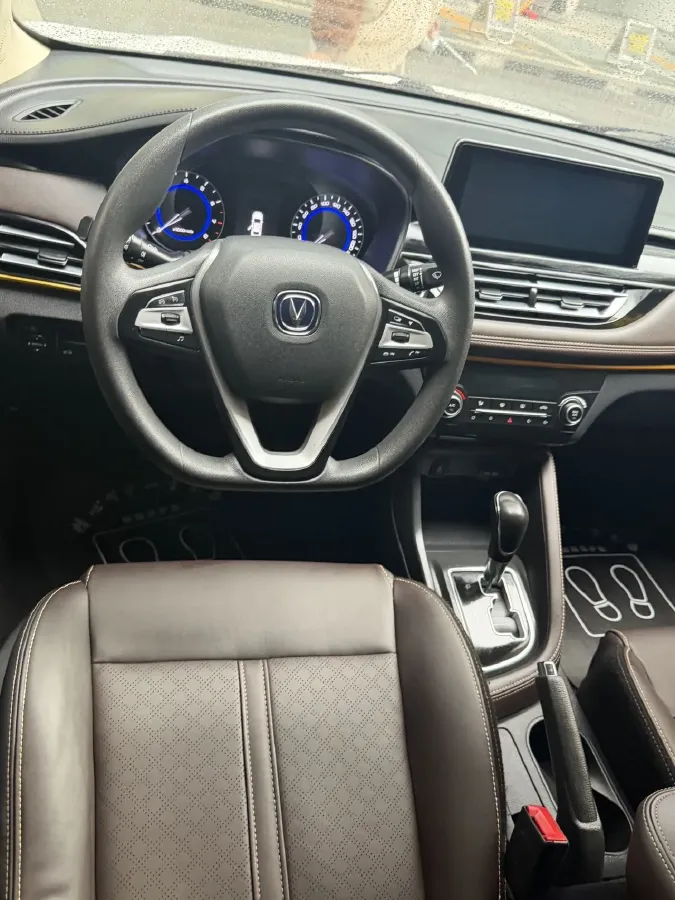 2019 ChangAn Eado DT 1.6L 125HP L4 4AT,autocango,china used car exporter,china ev exporter,chinese used car exporter,chinese used ev exporter