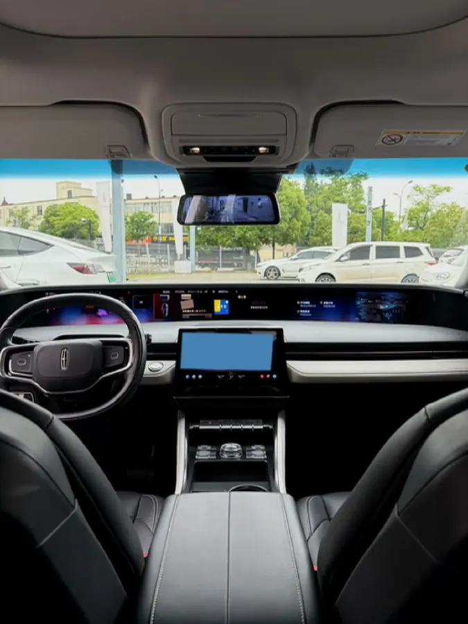 2025 Lincoln Nautilus 2.0T 261HP L4 8AT,autocango,china used car exporter,china ev exporter,chinese used car exporter,chinese used ev exporter