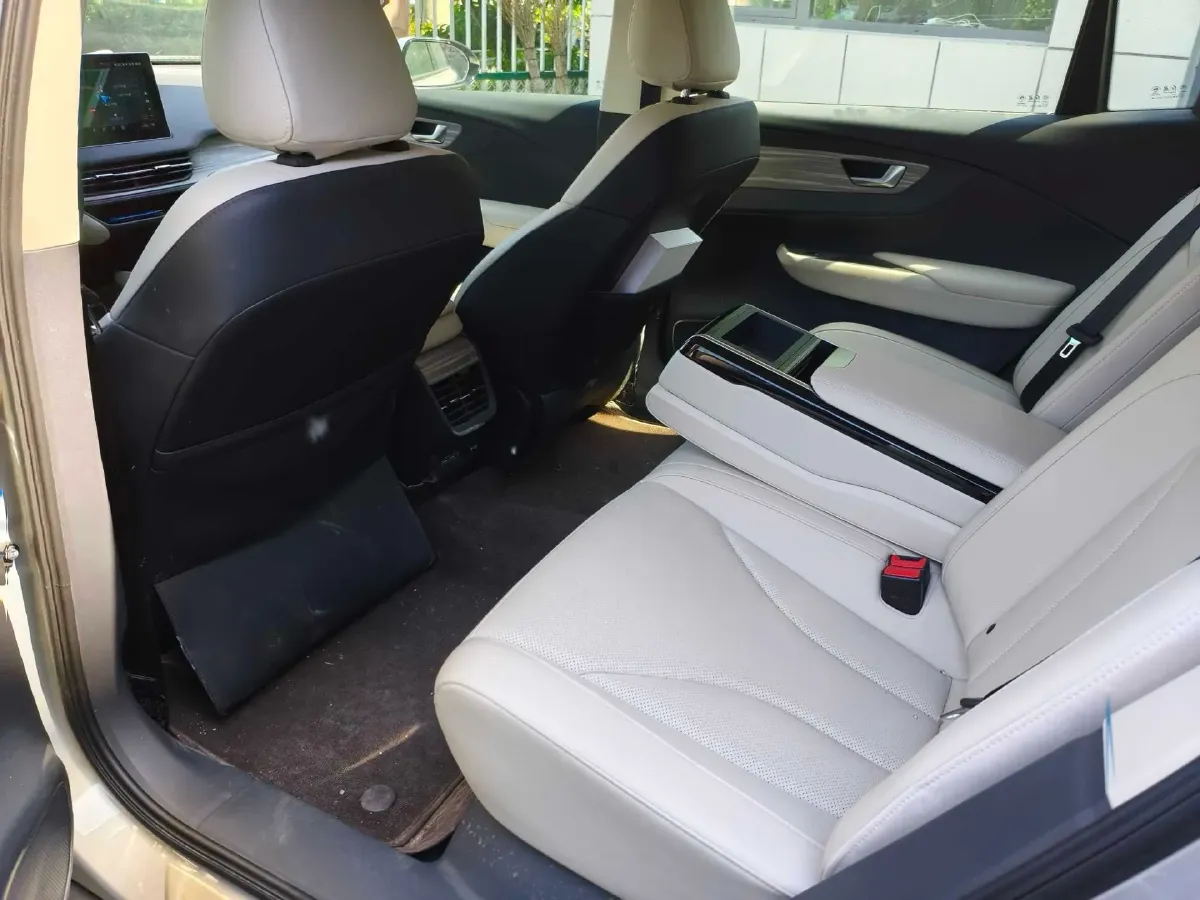 2023 HongQi E-QM5 BEV 82KWH,autocango,china used car exporter,china ev exporter,chinese used car exporter,chinese used ev exporter