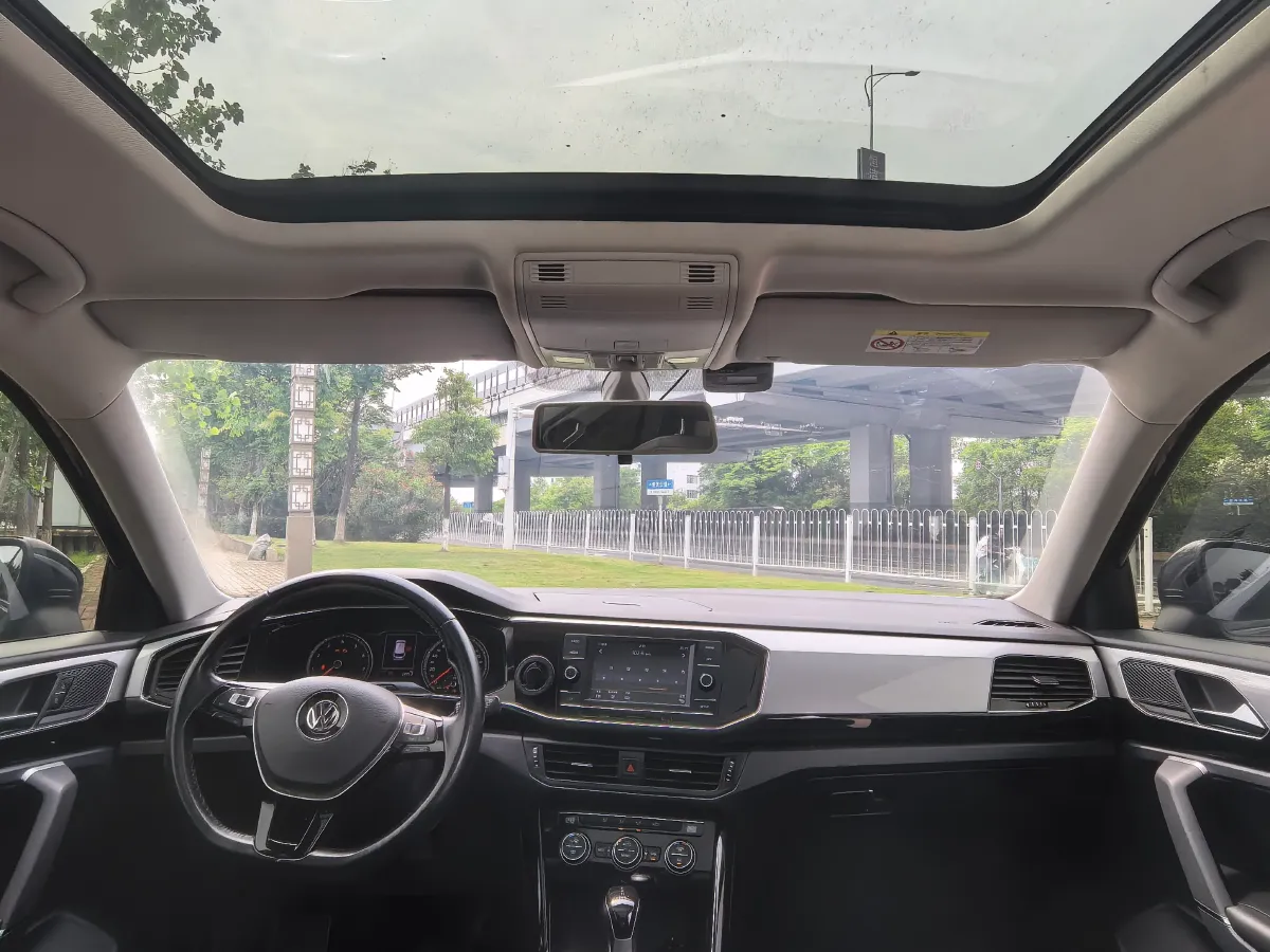 2019 Jeep Cherokee 2.0T 234HP L4 9AT,autocango,china used car exporter,china ev exporter,chinese used car exporter,chinese used ev exporter