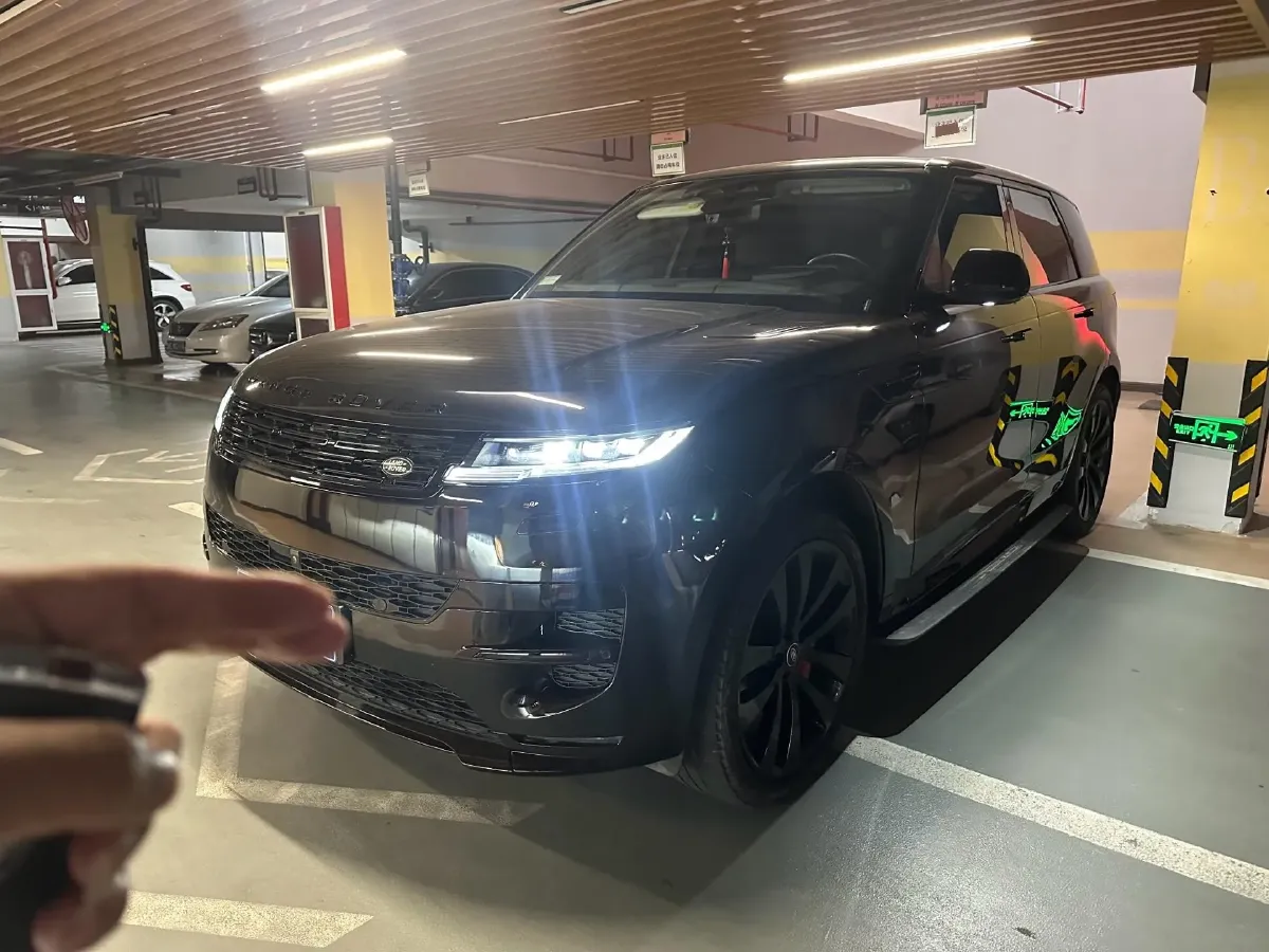 2023 Land Rover Range Rover Sport 3.0T 400HP L6 8AT,autocango,china used car exporter,china ev exporter,chinese used car exporter,chinese used ev exporter