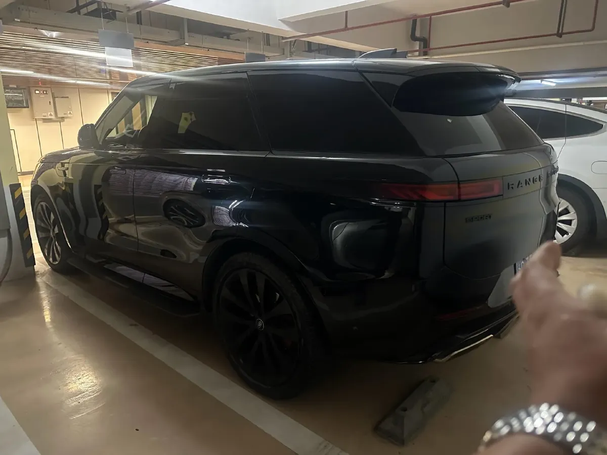 2023 Land Rover Range Rover Sport 3.0T 400HP L6 8AT,autocango,china used car exporter,china ev exporter,chinese used car exporter,chinese used ev exporter