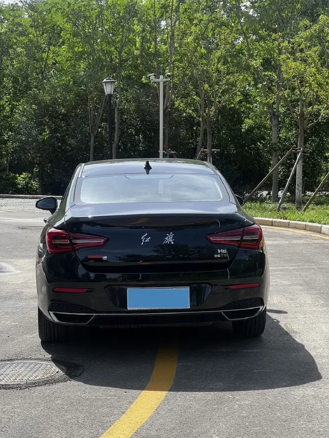 2022 HongQi H5 1.8T 197HP L4 6AT,autocango,china used car exporter,china ev exporter,chinese used car exporter,chinese used ev exporter