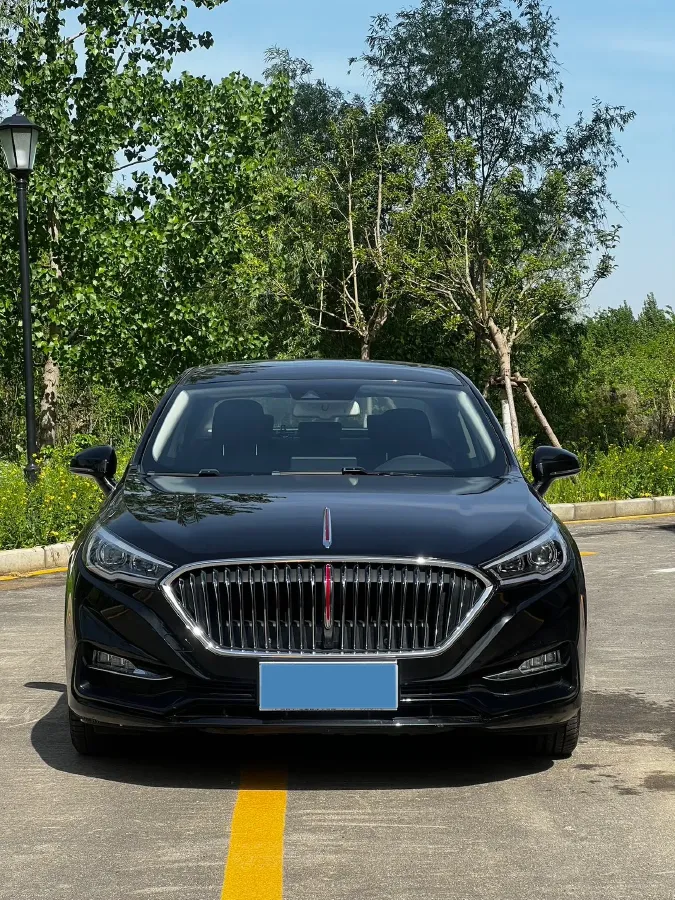 2022 HongQi H5 1.8T 197HP L4 6AT,autocango,china used car exporter,china ev exporter,chinese used car exporter,chinese used ev exporter
