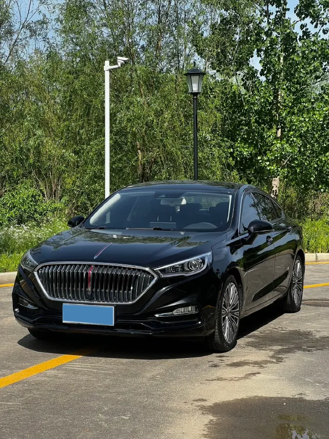 2022 HongQi H5 1.8T 197HP L4 6AT,autocango,china used car exporter,china ev exporter,chinese used car exporter,chinese used ev exporter