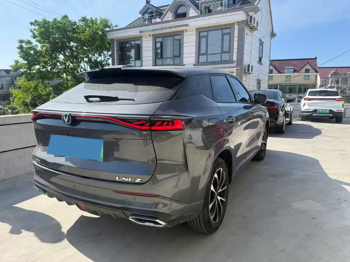 2024 ChangAn UNI-Z 1.5L 98HP L4 E-CVT PHEV 18.4KWH,autocango,china used car exporter,china ev exporter,chinese used car exporter,chinese used ev exporter