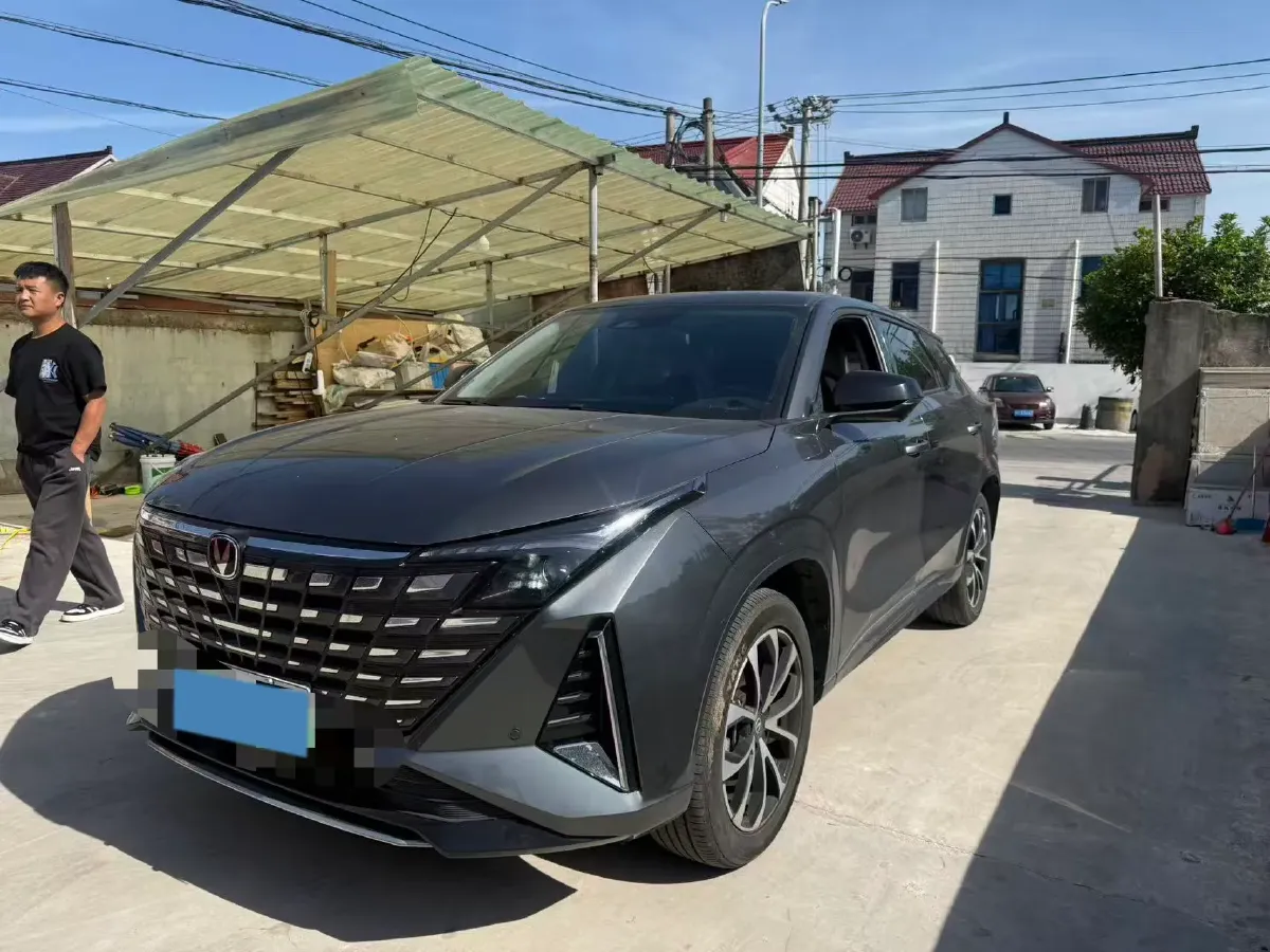 2024 ChangAn UNI-Z 1.5L 98HP L4 E-CVT PHEV 18.4KWH,autocango,china used car exporter,china ev exporter,chinese used car exporter,chinese used ev exporter