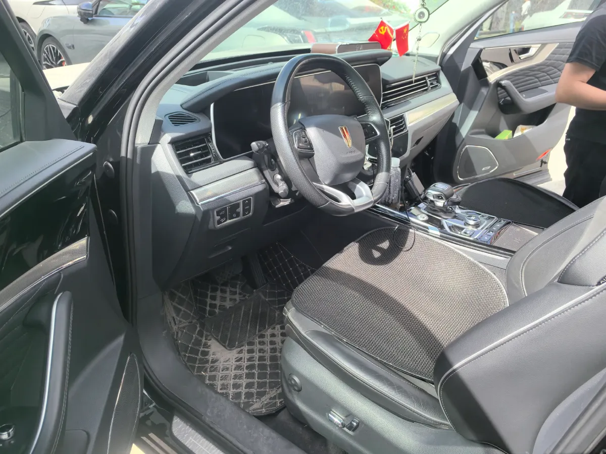 2022 HongQi HS5 2.0T 224HP L4 6AT,autocango,china used car exporter,china ev exporter,chinese used car exporter,chinese used ev exporter