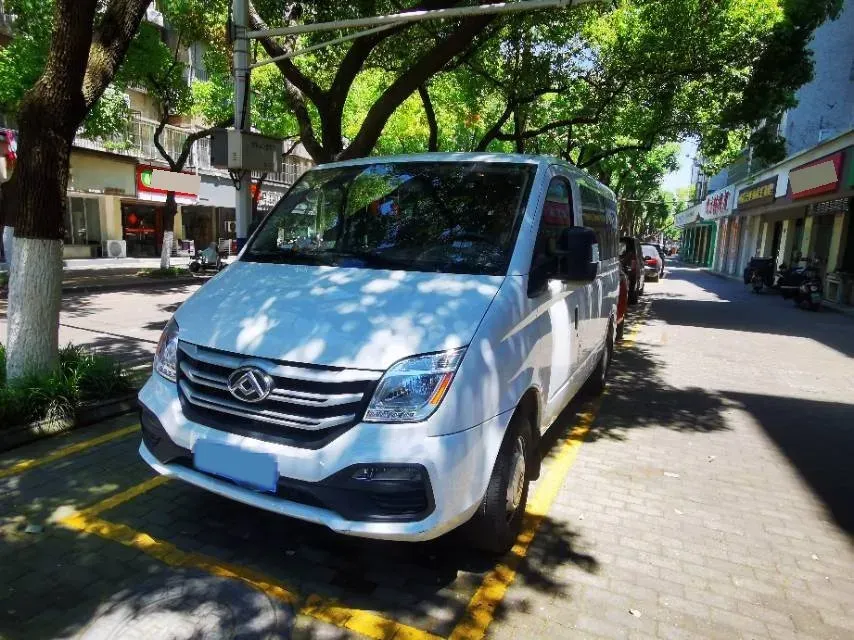 2019 MAXUS XinTu V80 2.5T 136HP L4 6MT,autocango,china used car exporter,china ev exporter,chinese used car exporter,chinese used ev exporter