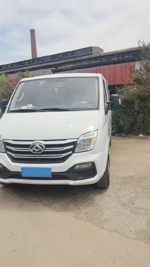 2019 MAXUS XinTu V80 2.5T 136HP L4 6MT,autocango,china used car exporter,china ev exporter,chinese used car exporter,chinese used ev exporter
