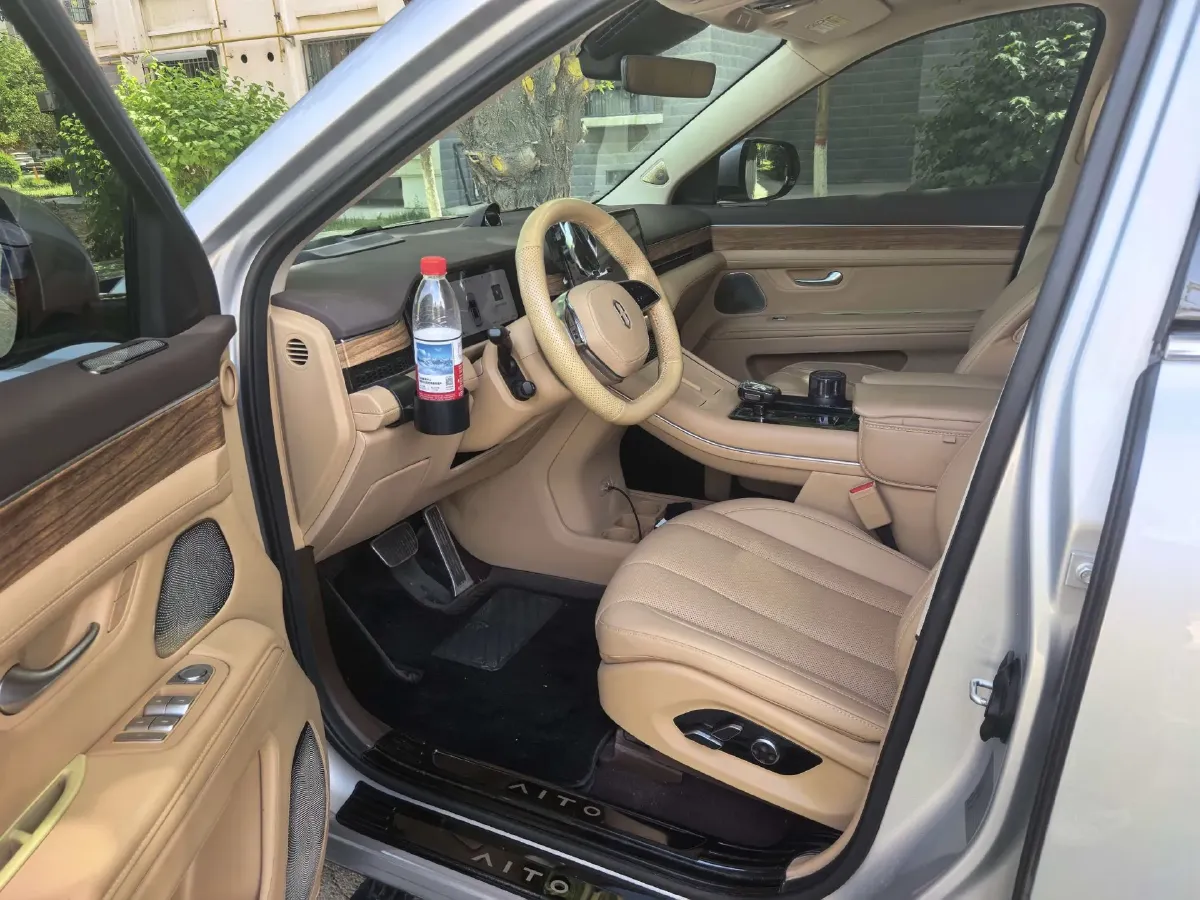 2024 AITO AITO M7 1.5T 152HP L4 REEV 40KWH,autocango,china used car exporter,china ev exporter,chinese used car exporter,chinese used ev exporter