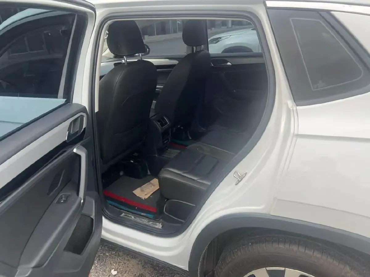 2020 Volkswagen Tayron 2.0T 186HP L4 7DCT,autocango,china used car exporter,china ev exporter,chinese used car exporter,chinese used ev exporter