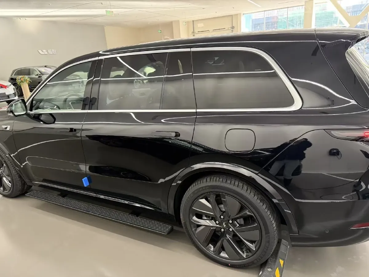 2024 Li L9 Range Extended 154HP REEV 52.3KWH,autocango,china used car exporter,china ev exporter,chinese used car exporter,chinese used ev exporter
