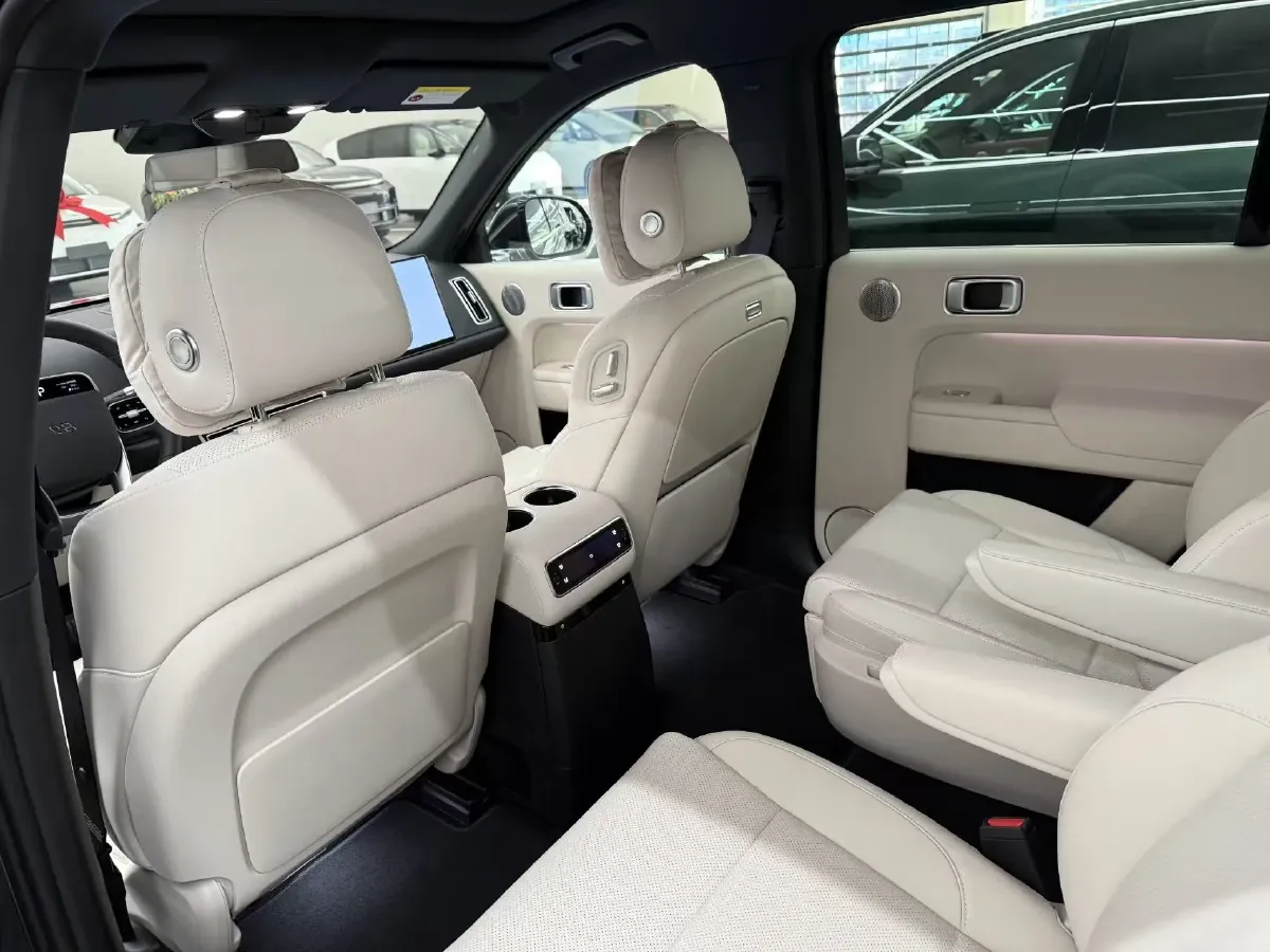 2024 Li L9 Range Extended 154HP REEV 52.3KWH,autocango,china used car exporter,china ev exporter,chinese used car exporter,chinese used ev exporter