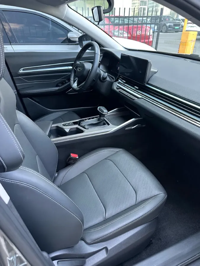 2022 Geely Emgrand 1.5L 114HP L4 CVT,autocango,china used car exporter,china ev exporter,chinese used car exporter,chinese used ev exporter