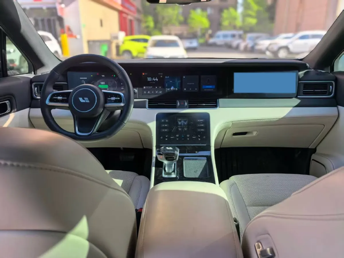2021 Li ONE Range Extended 131HP REEV 40.5KWH,autocango,china used car exporter,china ev exporter,chinese used car exporter,chinese used ev exporter