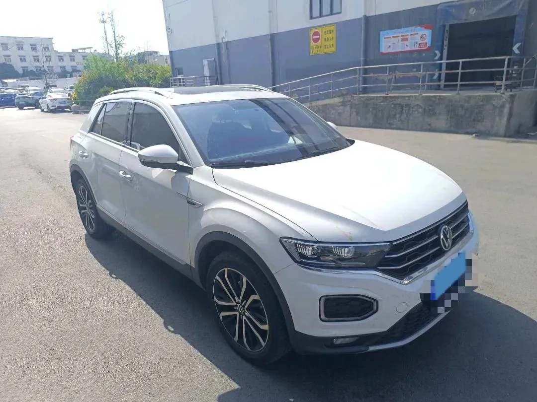 2022 Volkswagen T-Roc 1.4T 150HP L4 7DCT,autocango,china used car exporter,china ev exporter,chinese used car exporter,chinese used ev exporter