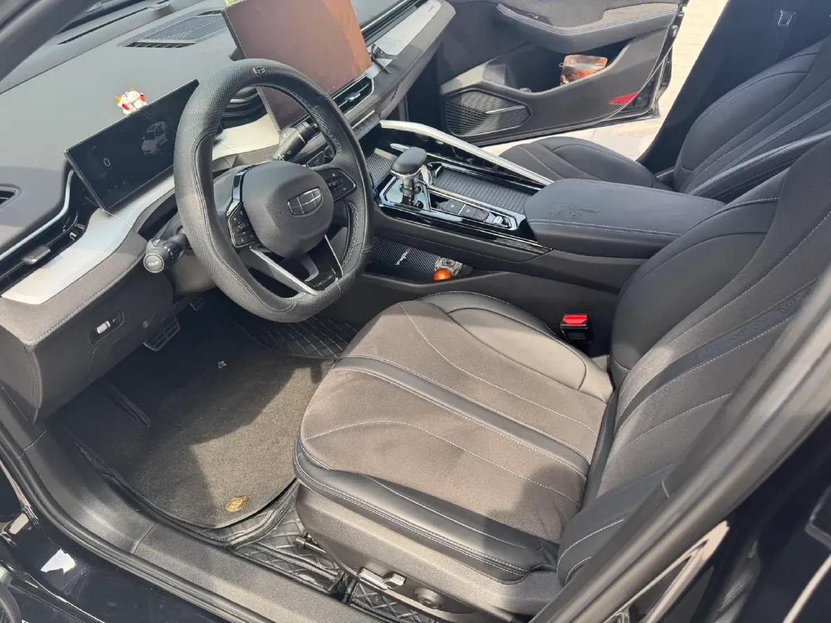 2025 Geely Preface 2.0T 238HP L4 8AT,autocango,china used car exporter,china ev exporter,chinese used car exporter,chinese used ev exporter