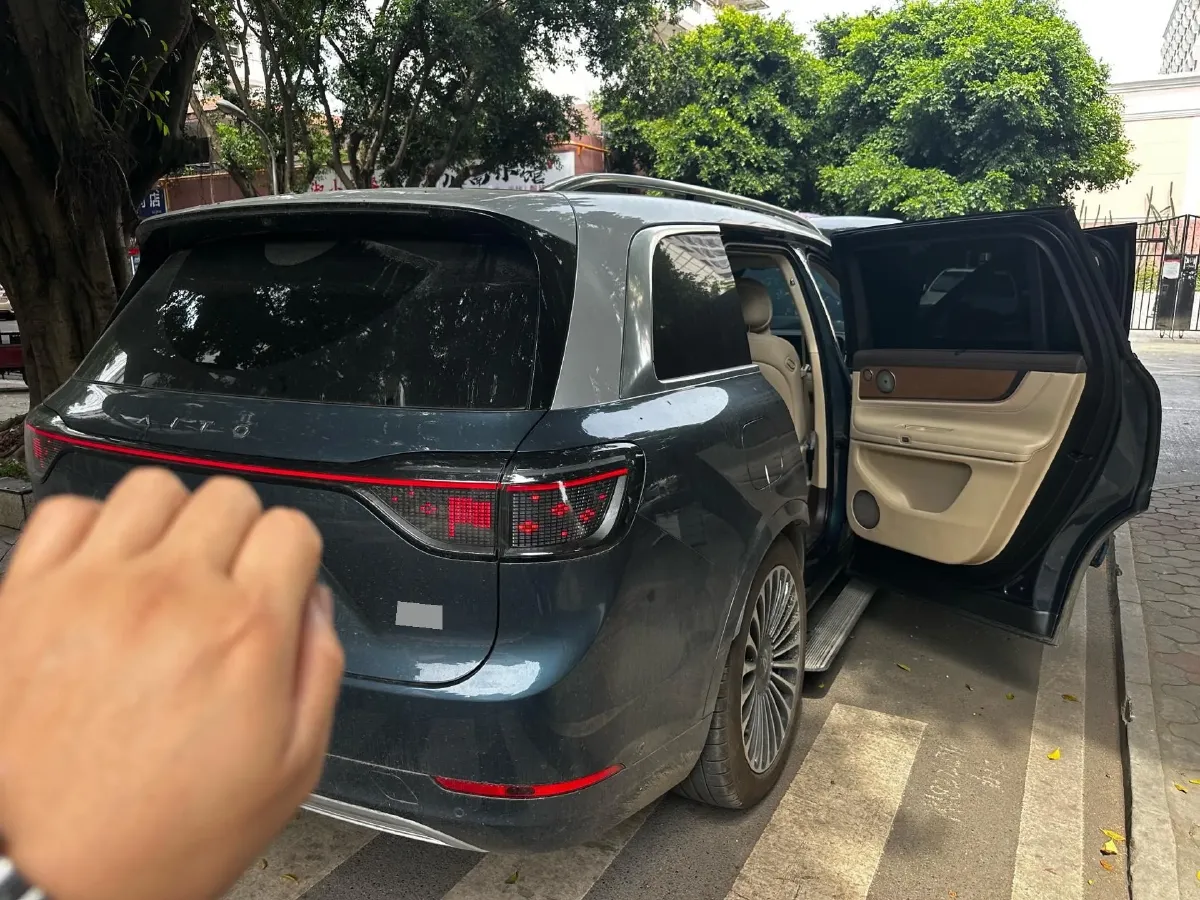 2024 HIMA AITO M9 1.5T 152HP L4 REEV 52KWH,autocango,china used car exporter,china ev exporter,chinese used car exporter,chinese used ev exporter
