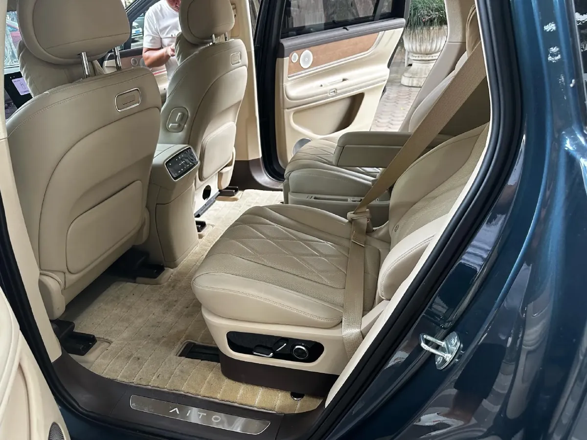 2024 HIMA AITO M9 1.5T 152HP L4 REEV 52KWH,autocango,china used car exporter,china ev exporter,chinese used car exporter,chinese used ev exporter