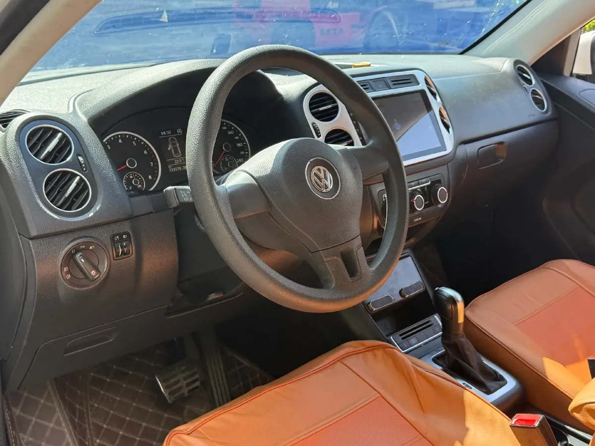 2016 Volkswagen Touran 1.4T 150HP L4 7DCT,autocango,china used car exporter,china ev exporter,chinese used car exporter,chinese used ev exporter