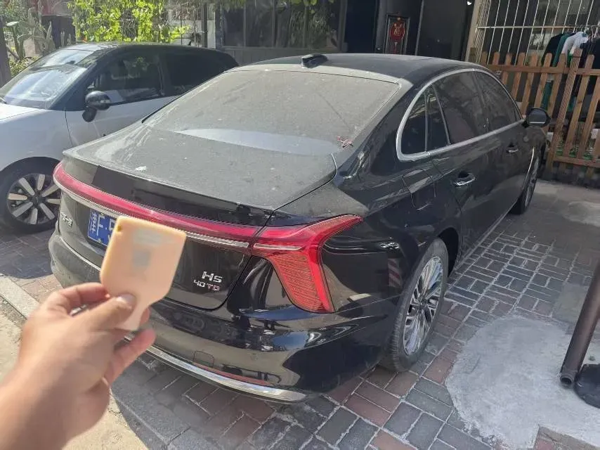 2023 HongQi H5 2.0T 224HP L4 8AT,autocango,china used car exporter,china ev exporter,chinese used car exporter,chinese used ev exporter