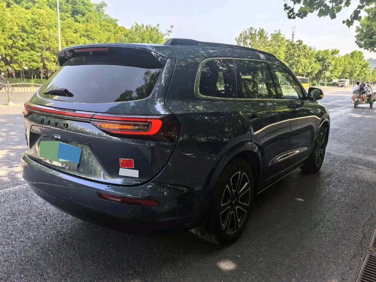 2024 AITO AITO M7 1.5T 152HP L4 REEV 42KWH,autocango,china used car exporter,china ev exporter,chinese used car exporter,chinese used ev exporter
