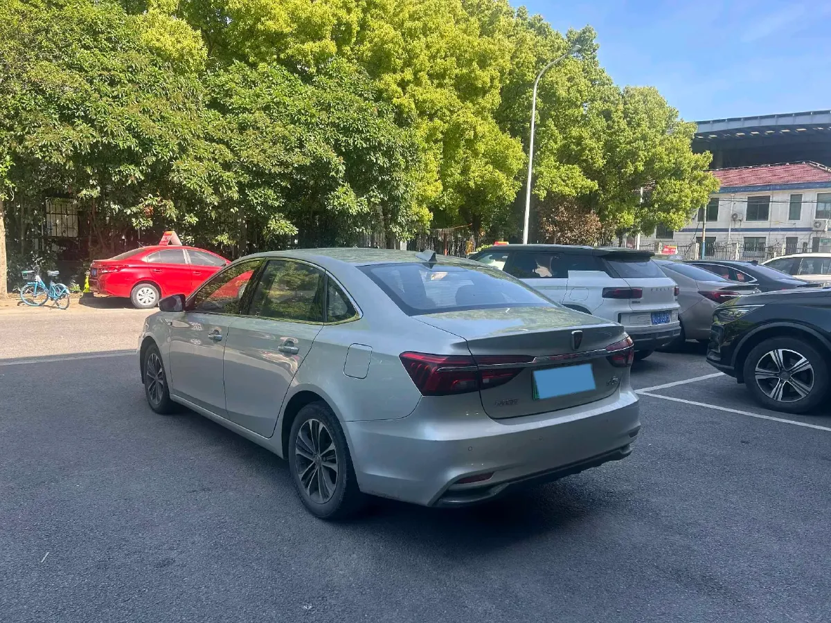 2019 Roewe i6 1.5T 169HP L4 AMT PHEV 9.1KWH,autocango,china used car exporter,china ev exporter,chinese used car exporter,chinese used ev exporter