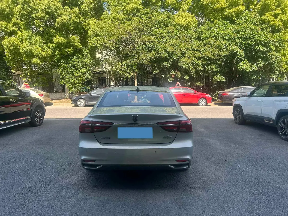 2019 Roewe i6 1.5T 169HP L4 AMT PHEV 9.1KWH,autocango,china used car exporter,china ev exporter,chinese used car exporter,chinese used ev exporter