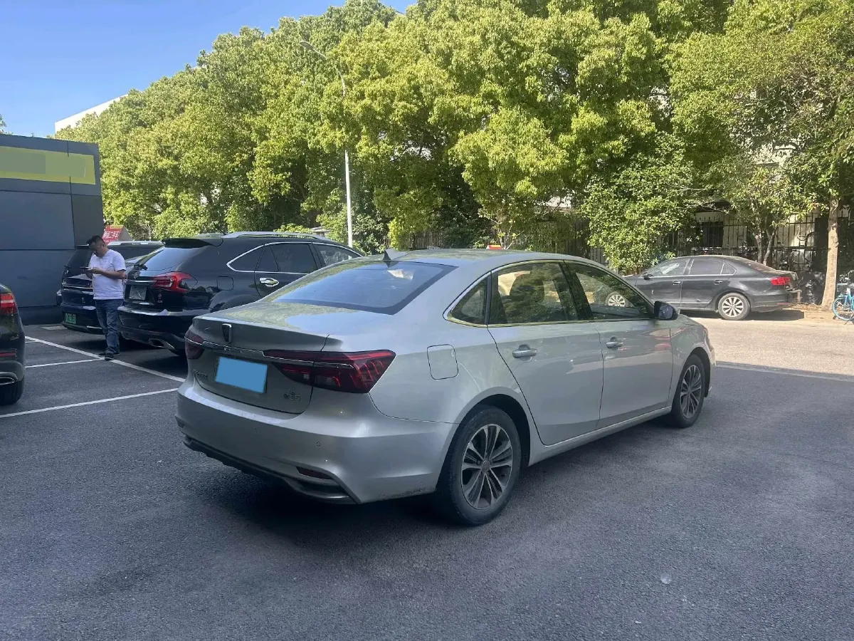 2019 Roewe i6 1.5T 169HP L4 AMT PHEV 9.1KWH,autocango,china used car exporter,china ev exporter,chinese used car exporter,chinese used ev exporter