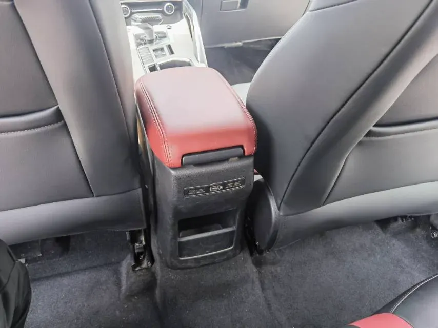 2021 Geely Coolray 1.4T 141HP L4 6DCT,autocango,china used car exporter,china ev exporter,chinese used car exporter,chinese used ev exporter