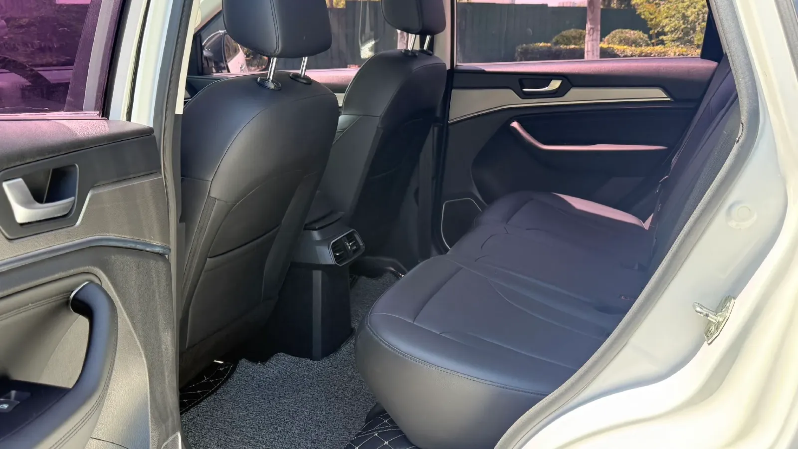 2018 Haval H6 1.5T 150HP L4 7DCT,autocango,china used car exporter,china ev exporter,chinese used car exporter,chinese used ev exporter
