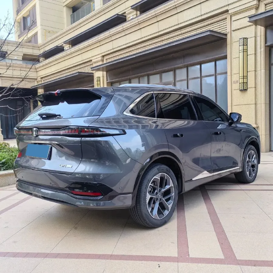 2025 ChangAn CS75 Plus 1.5T 192HP L4 8AT,autocango,china used car exporter,china ev exporter,chinese used car exporter,chinese used ev exporter