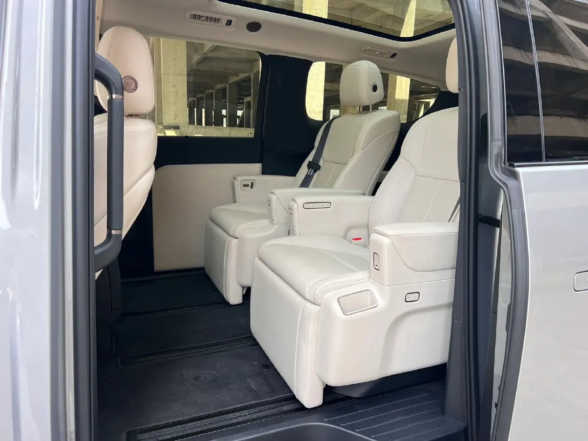2025 Li MEGA BEV,autocango,china used car exporter,china ev exporter,chinese used car exporter,chinese used ev exporter