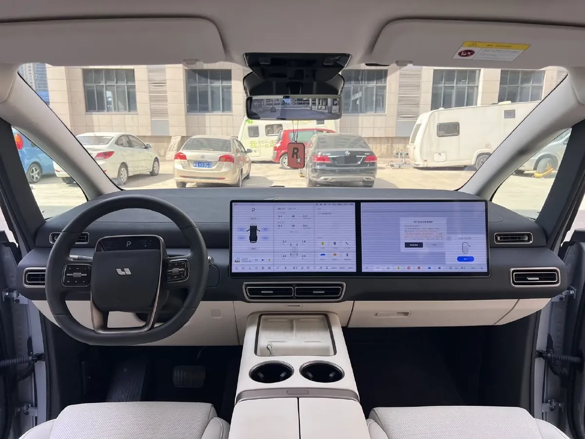 2025 Li MEGA BEV,autocango,china used car exporter,china ev exporter,chinese used car exporter,chinese used ev exporter
