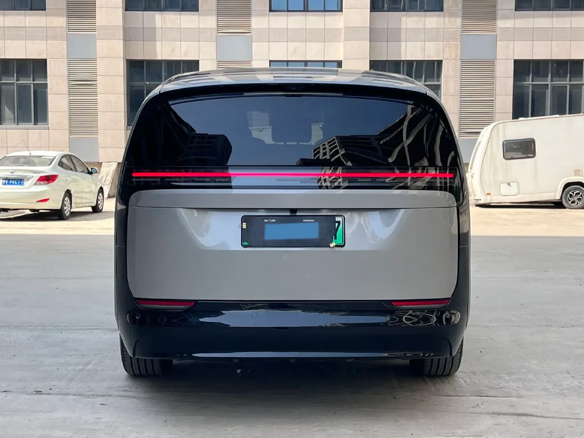 2025 Li MEGA BEV,autocango,china used car exporter,china ev exporter,chinese used car exporter,chinese used ev exporter