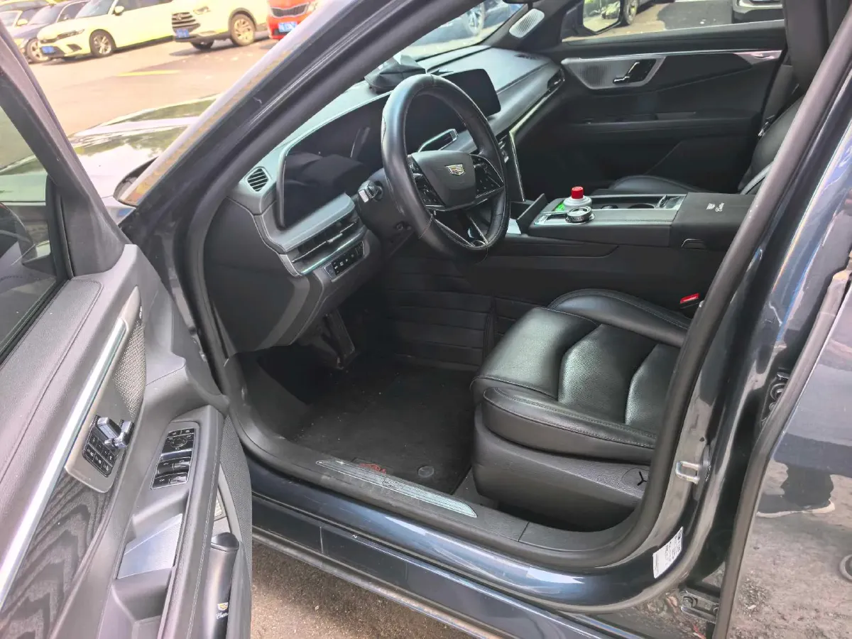 2023 Cadillac CT6 2.0T 237HP L4 10AT,autocango,china used car exporter,china ev exporter,chinese used car exporter,chinese used ev exporter