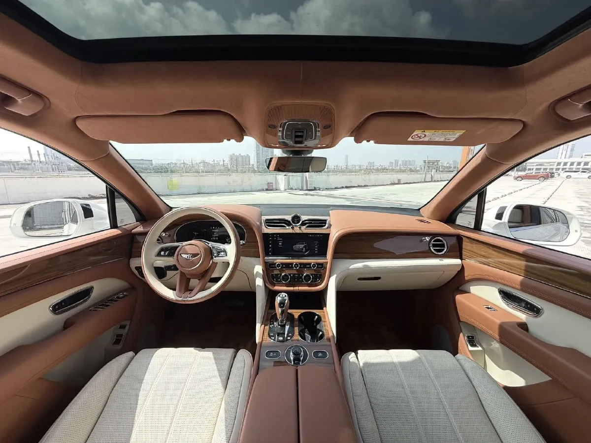 2022 Bentley Bentayga 4.0T 550HP V8 8AT,autocango,china used car exporter,china ev exporter,chinese used car exporter,chinese used ev exporter