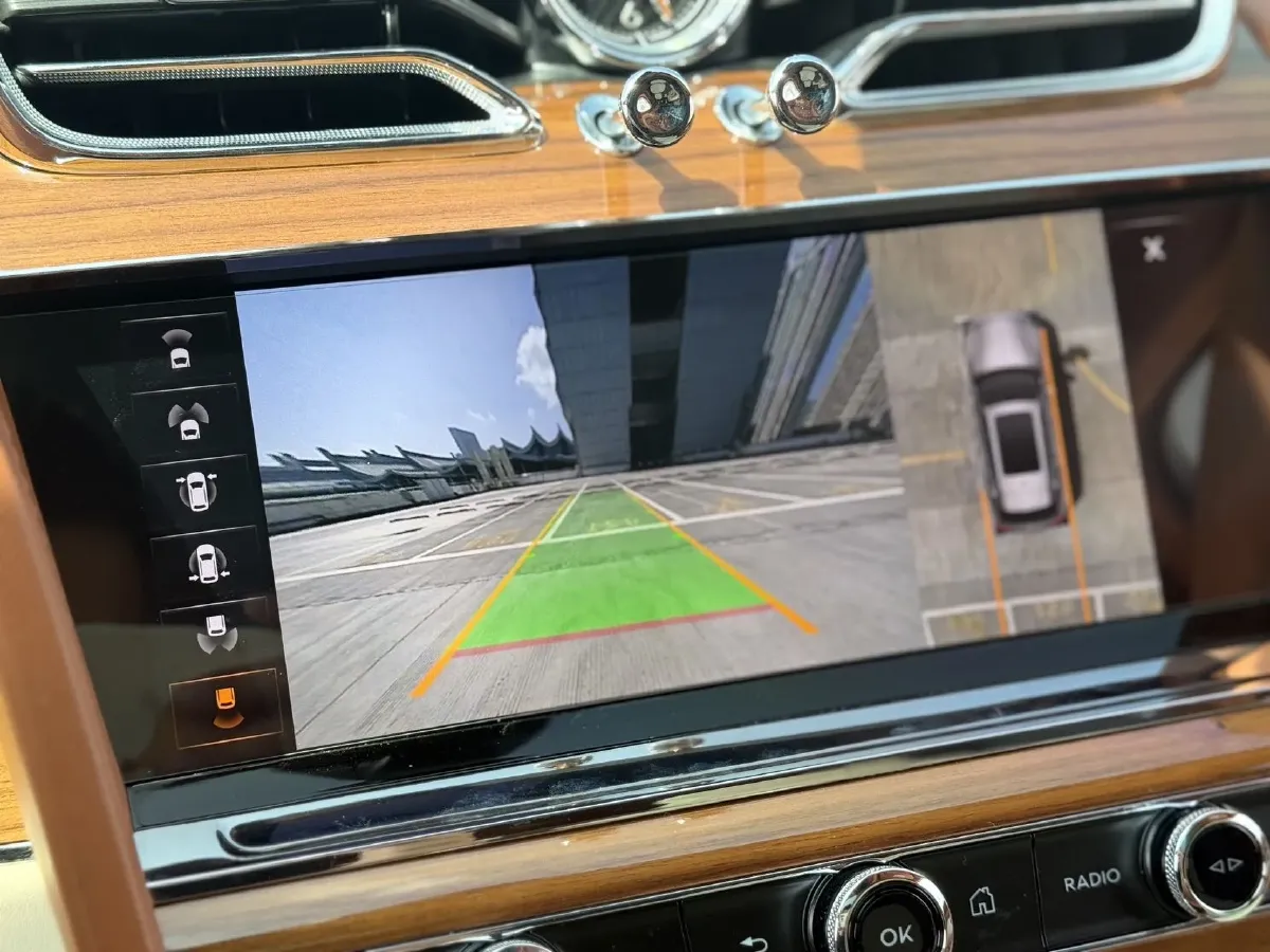 2022 Bentley Bentayga 4.0T 550HP V8 8AT,autocango,china used car exporter,china ev exporter,chinese used car exporter,chinese used ev exporter