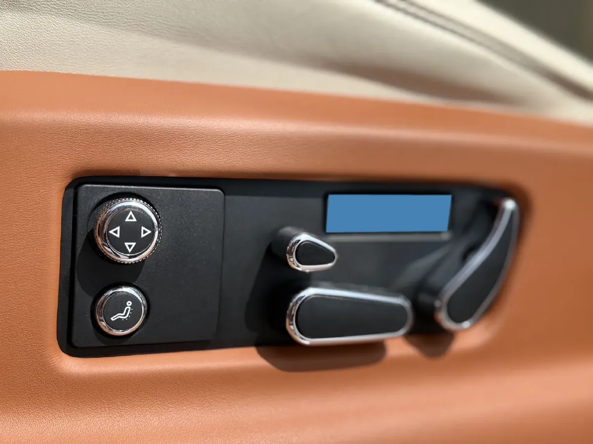 2022 Bentley Bentayga 4.0T 550HP V8 8AT,autocango,china used car exporter,china ev exporter,chinese used car exporter,chinese used ev exporter